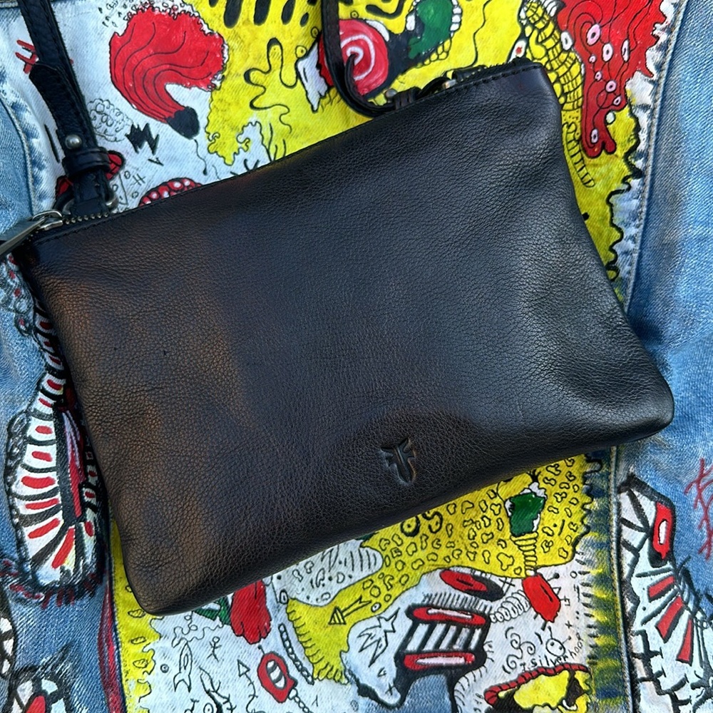 Frye Women’s Black Leather Crossbody Western Boho Bag Gently Used